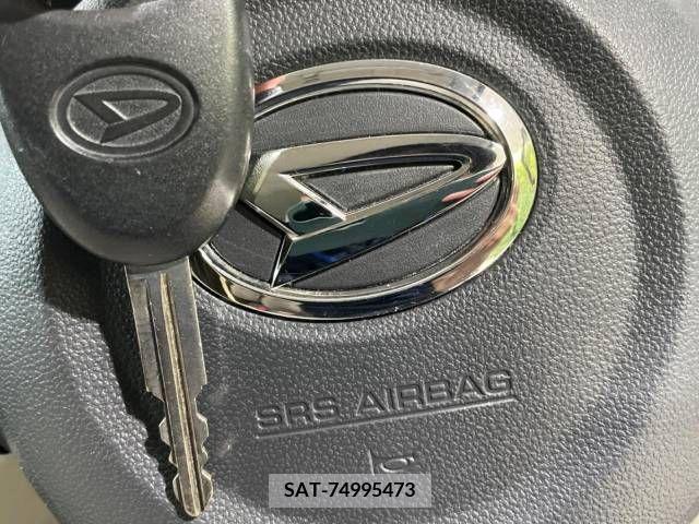 Daihatsu MOVE 2015-05 378743-7