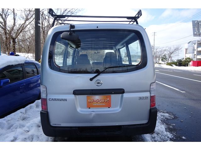 Nissan CARAVAN VAN 2004-09 22082-8