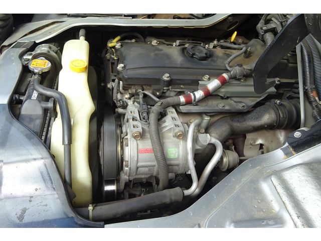 Nissan CARAVAN VAN 2004-09 22082-3