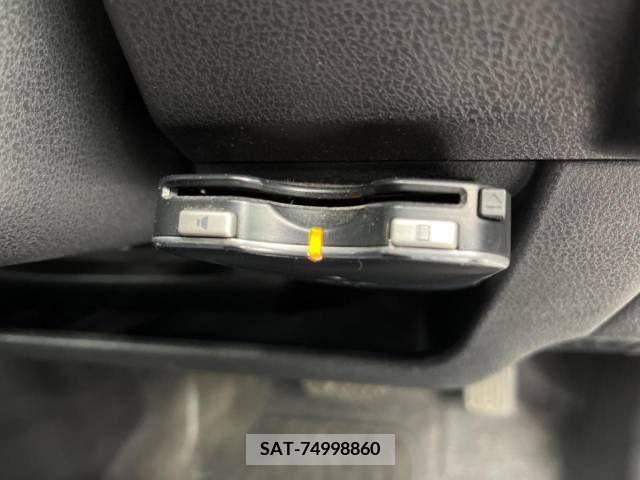 Nissan NOTE 2013-04 252012-12