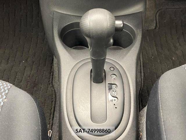 Nissan NOTE 2013-04 252012-7