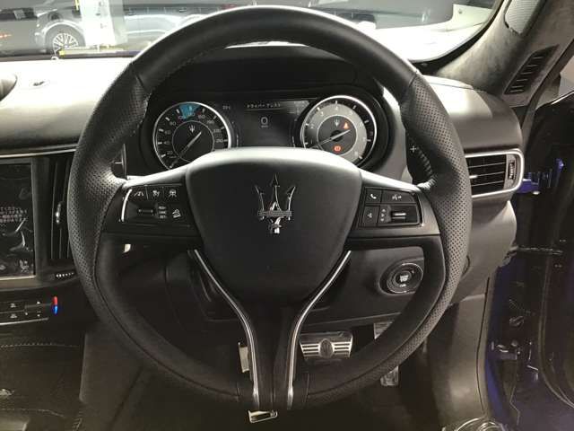 Maserati LEVANTE 2022-11 4817-19