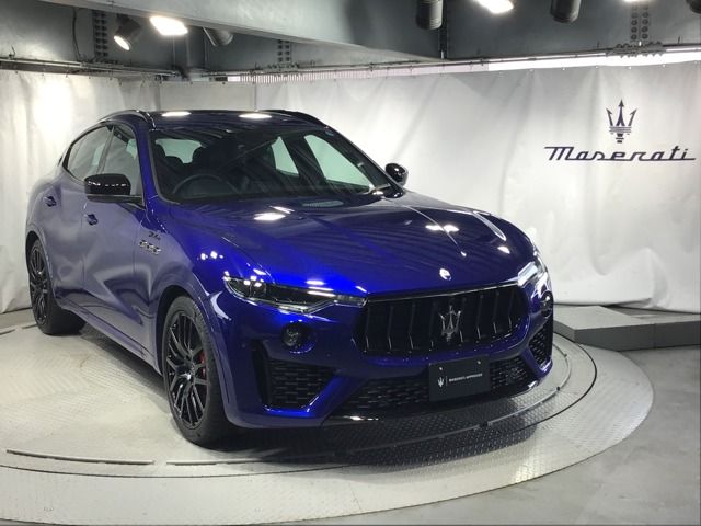 Maserati LEVANTE 2022-11 4817-2