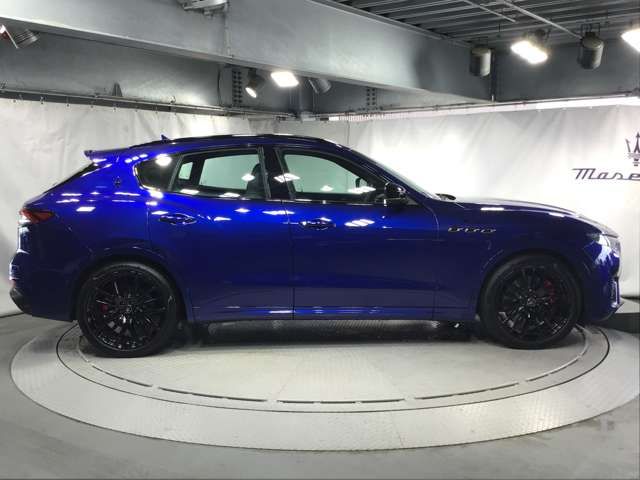 Maserati LEVANTE 2022-11 4817-5