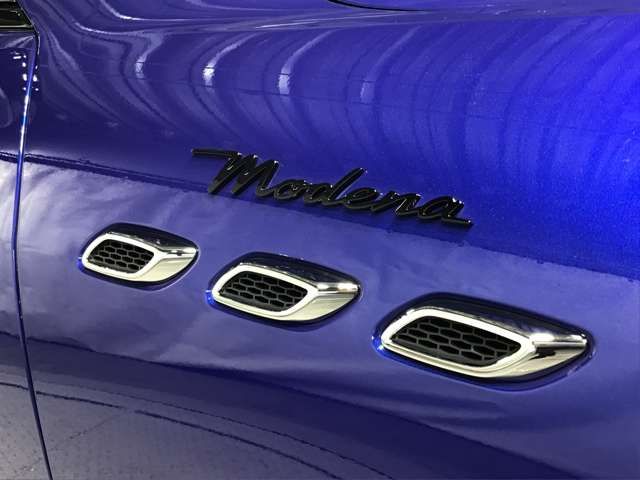 Maserati LEVANTE 2022-11 4817-15