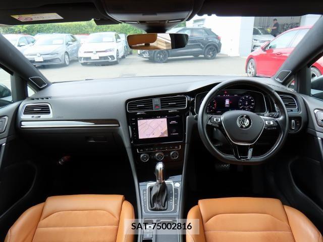 VolksWagen GOLF VARIANT 2018-04 338664-9