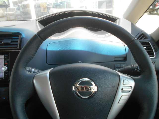 Nissan SERENA 2016-06 5194-6