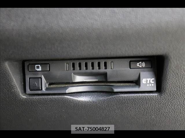 Toyota PASSO 2019-06 381958-6