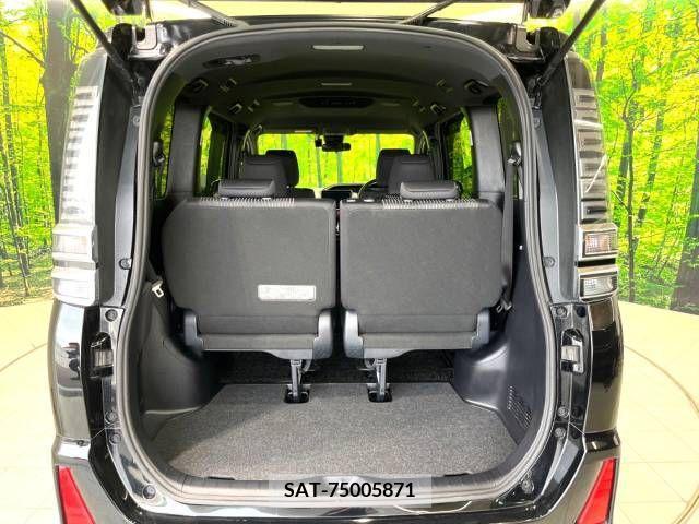 Toyota VOXY 2018-10 231405-10