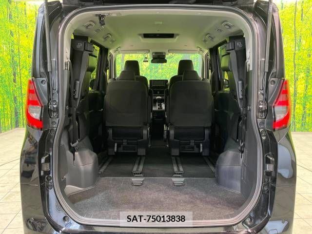 Toyota NOAH 2023-04 244487-12