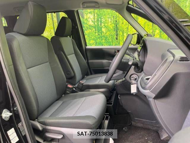Toyota NOAH 2023-04 244487-9