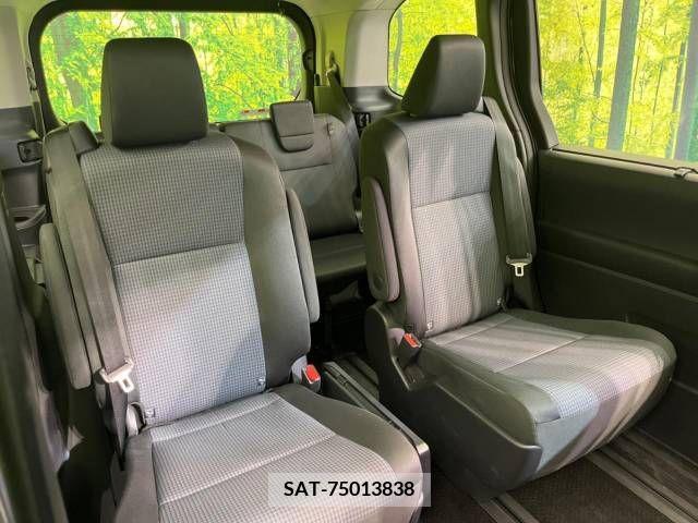 Toyota NOAH 2023-04 244487-10