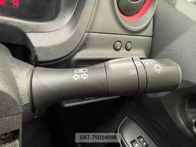 Nissan NOTE 2019-03 279861-7