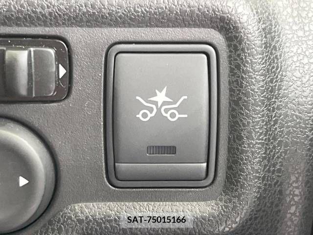 Nissan NOTE 2015-03 328239-3