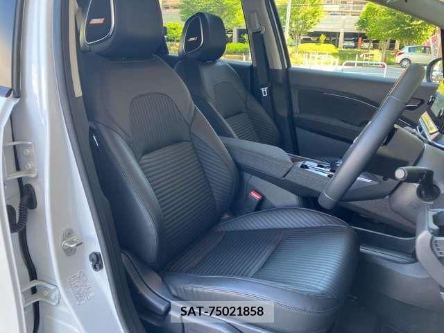 Nissan AURA 2023-08 342302-7
