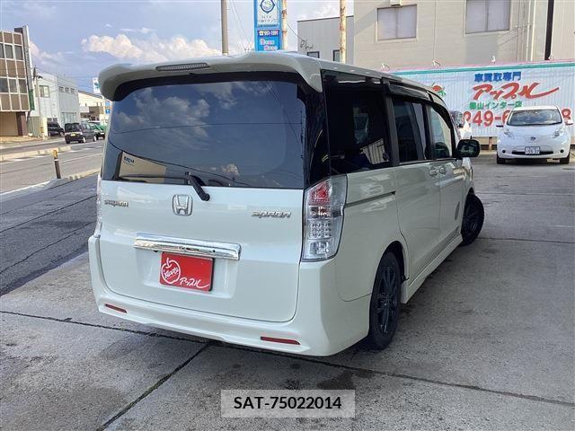 Honda e 2010-05 351510-2