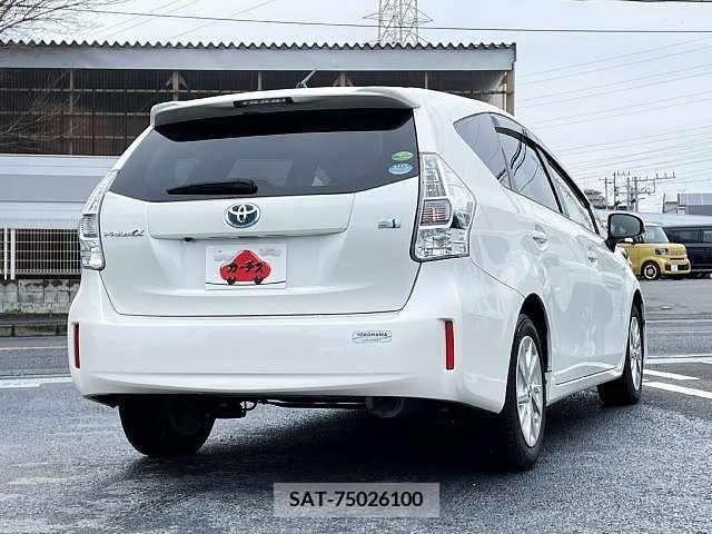 Toyota PRIUS ALPHA 2013-07 244856-2