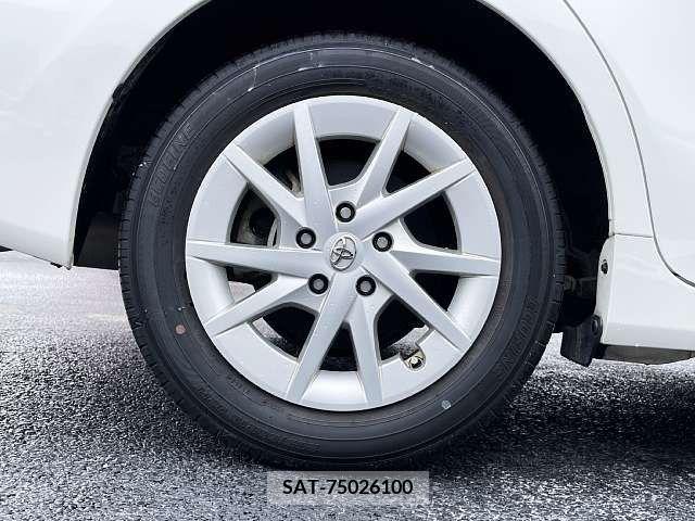 Toyota PRIUS ALPHA 2013-07 244856-3
