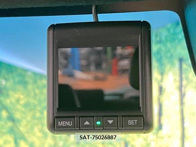 Honda N BOX CUSTOM 2019-07 307058-6