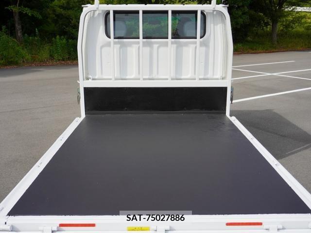 Mitsubishi CANTER 2016-03 380304-4