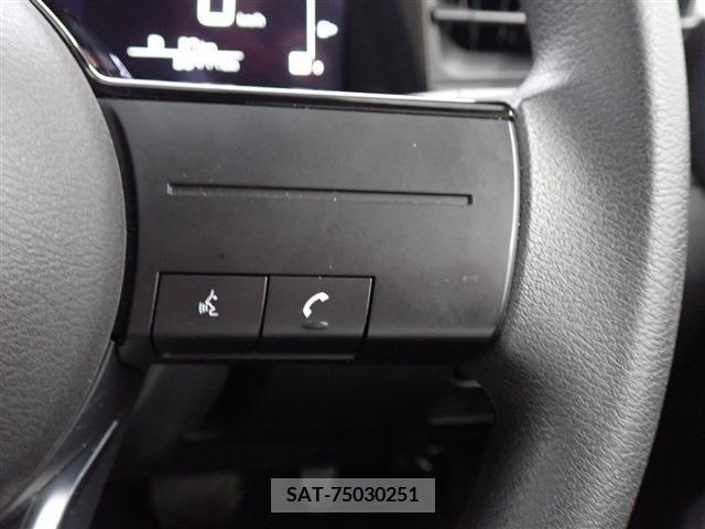Nissan NOTE 2022-01 347875-17