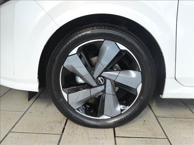 Nissan AURA 2023-06 193975-16