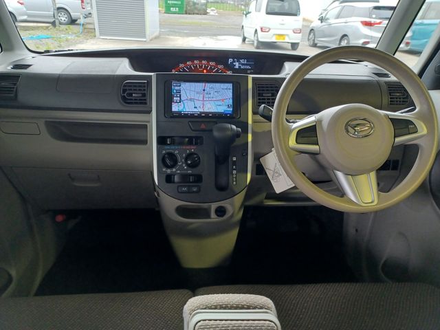 Daihatsu TANTO 2018-06 2990-1