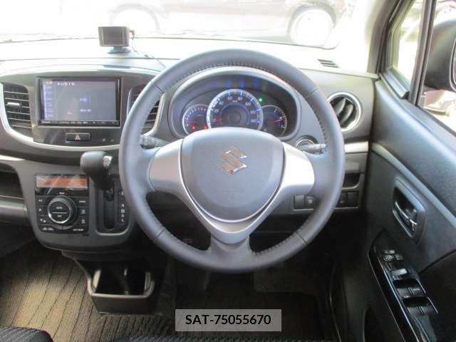 Suzuki WAGON R 2013-10 371051-13