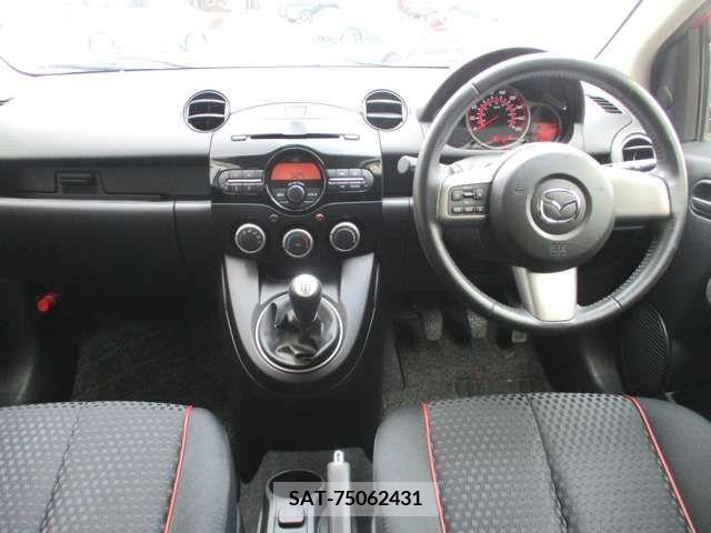Mazda DEMIO 2013-03 296562-1
