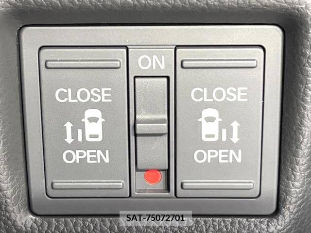 Honda N BOX CUSTOM 2022-12 347831-6