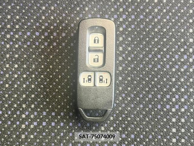 Honda N BOX 2017-06 306829-13