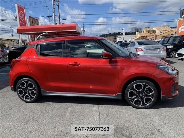 Suzuki SWIFT 2017-09 222903-3