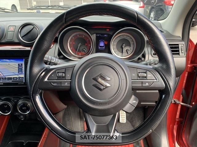 Suzuki SWIFT 2017-09 222903-24