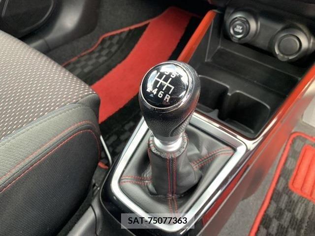 Suzuki SWIFT 2017-09 222903-25