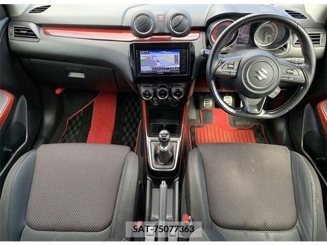 Suzuki SWIFT 2017-09 222903-18