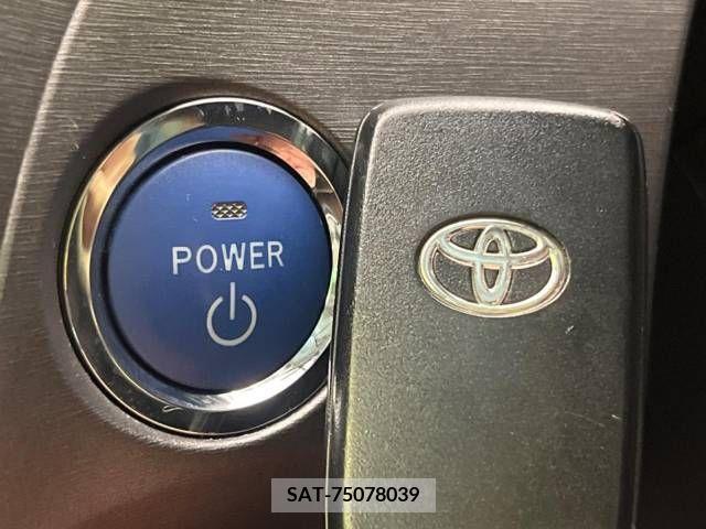 Toyota PRIUS 2012-02 366439-5