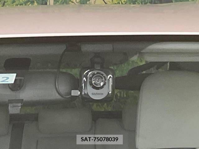 Toyota PRIUS 2012-02 366439-4