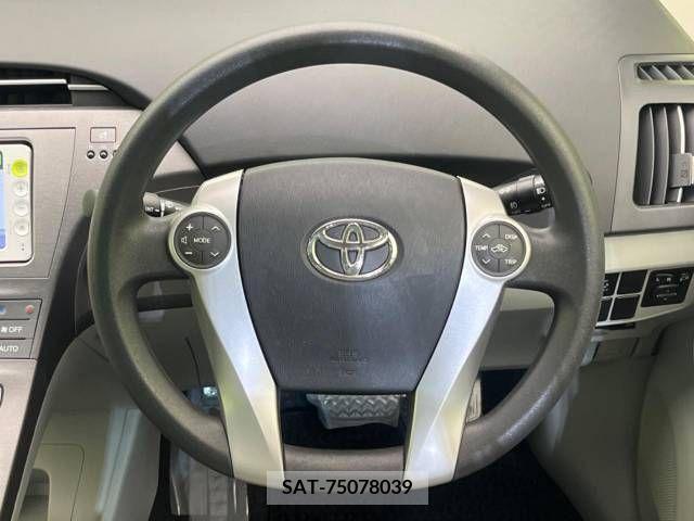 Toyota PRIUS 2012-02 366439-11