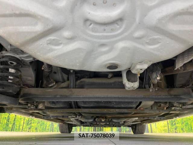 Toyota PRIUS 2012-02 366439-19