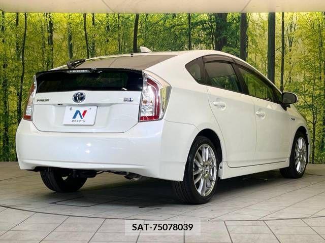 Toyota PRIUS 2012-02 366439-17