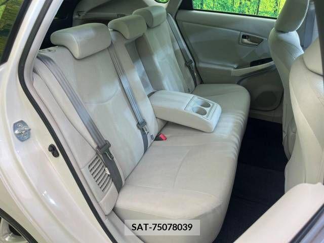 Toyota PRIUS 2012-02 366439-9
