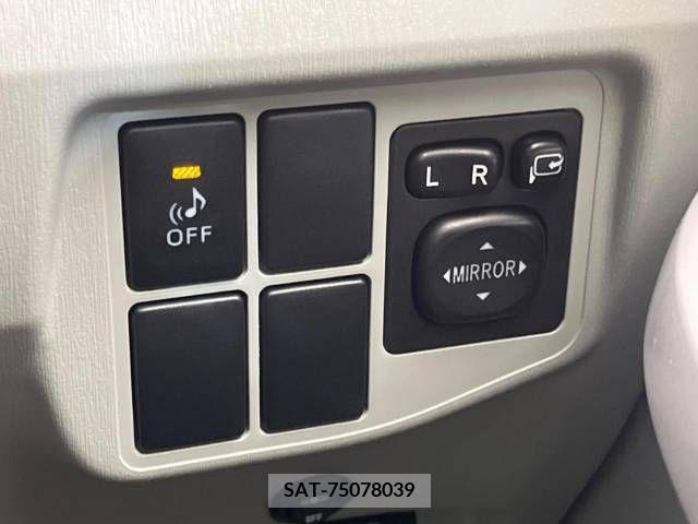 Toyota PRIUS 2012-02 366439-6