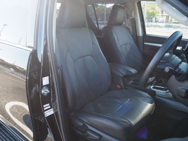 Toyota HILUX 2020-10 14134-19