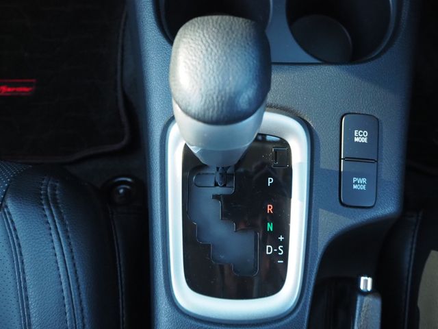 Toyota HILUX 2020-10 14134-18
