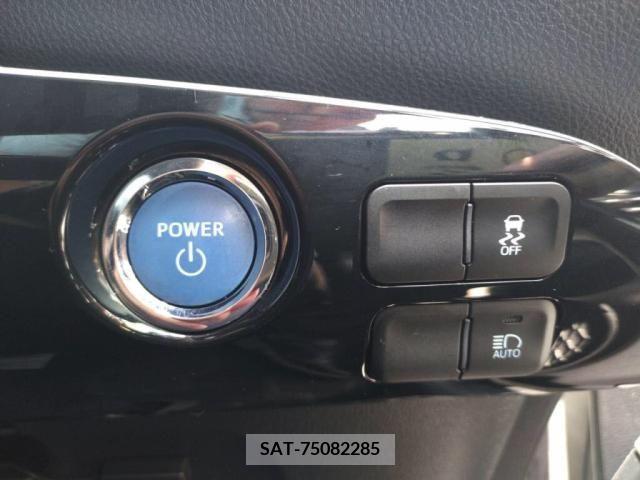 Toyota PRIUS 2017-10 366647-21