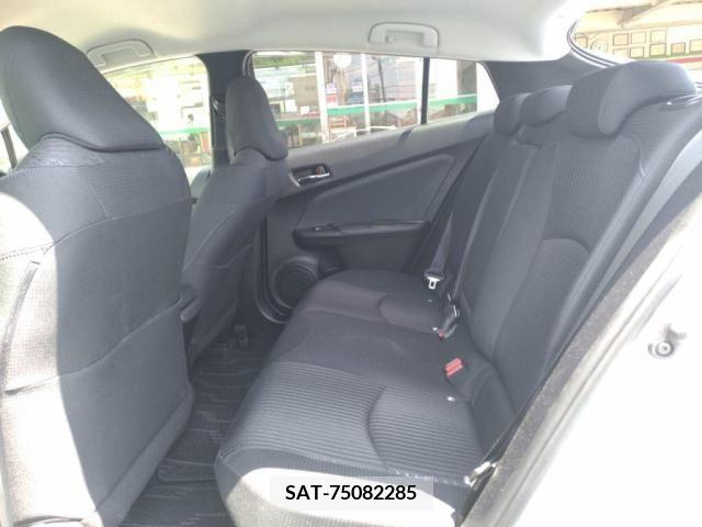 Toyota PRIUS 2017-10 366647-26