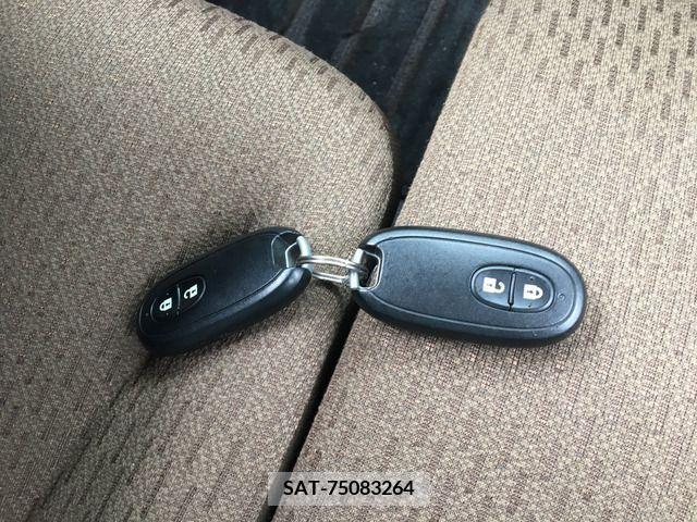 Nissan ROOX 2012-02 324213-8