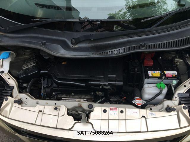 Nissan ROOX 2012-02 324213-9