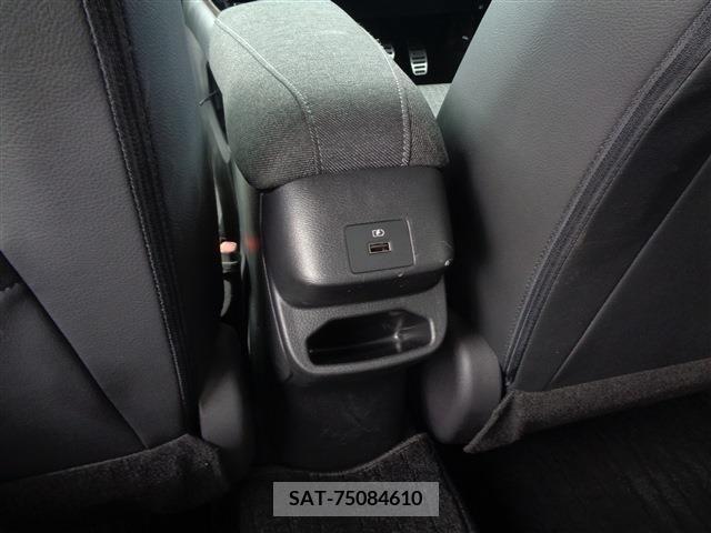 Nissan AURA 2022-06 302578-11
