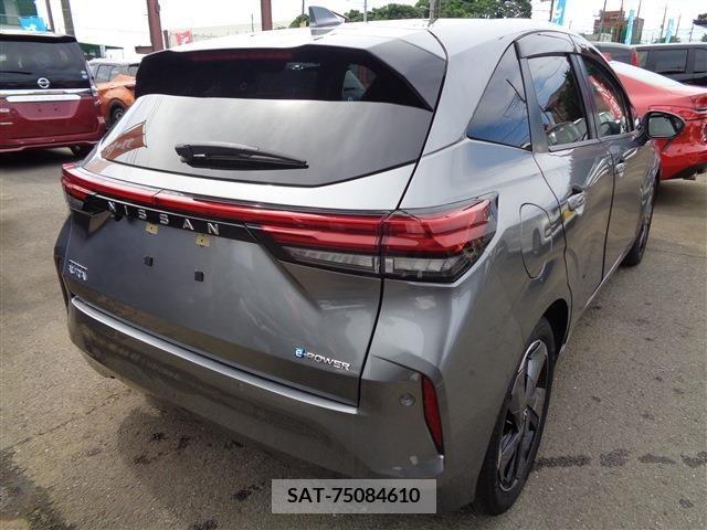 Nissan AURA 2022-06 302578-5